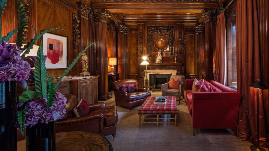 Ten Trinity Square case study 77